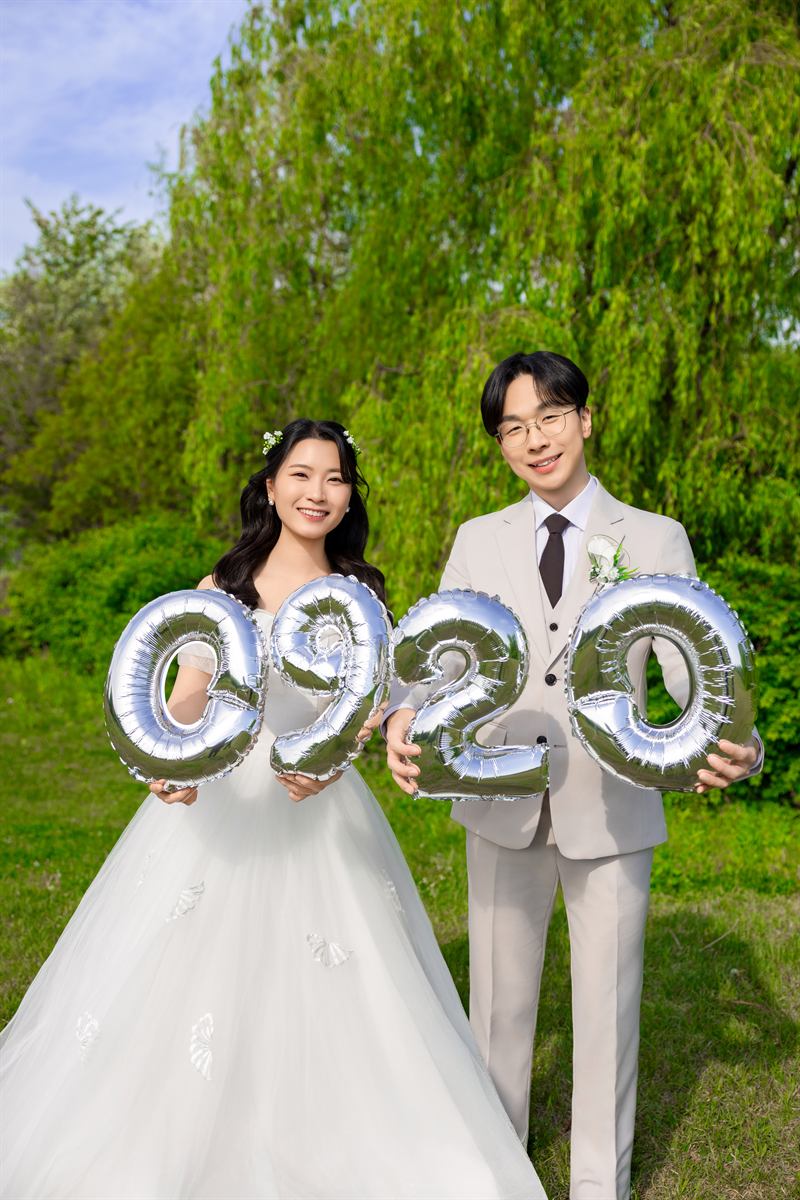 0920 풍선을 든 신랑신부